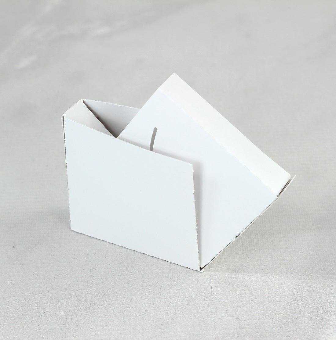 Ciento de Cajas Tipo Bisagra para Joyería, Medidas: 9X2X9 cm, Fondo-Ancho-Alto