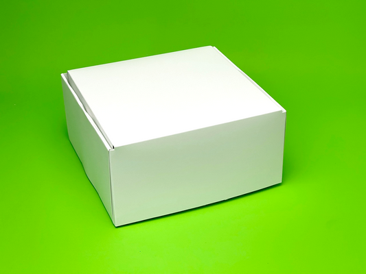 Ciento de Caja Cuadrada en Texcote Blanca MEDIDAS: 17.5×17.5x9cms